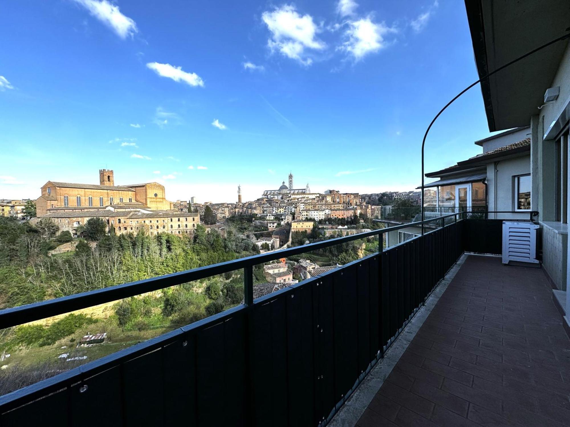 Skyline Siena Lägenhet Exteriör bild